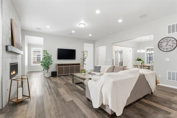 $925,000 | 68 Western Sky Circle, Longmont, CO 80501