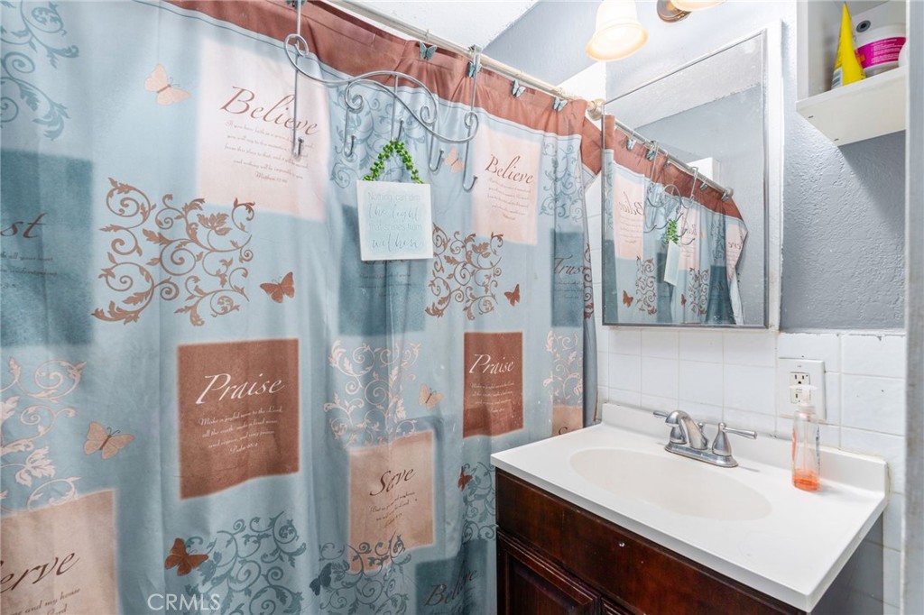 645 East King Street Rialto, CA 92376 - Photo 19 of 30