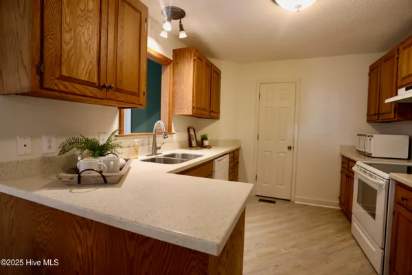 $419,000 | 265 Longleaf Drive, West End, NC 27376