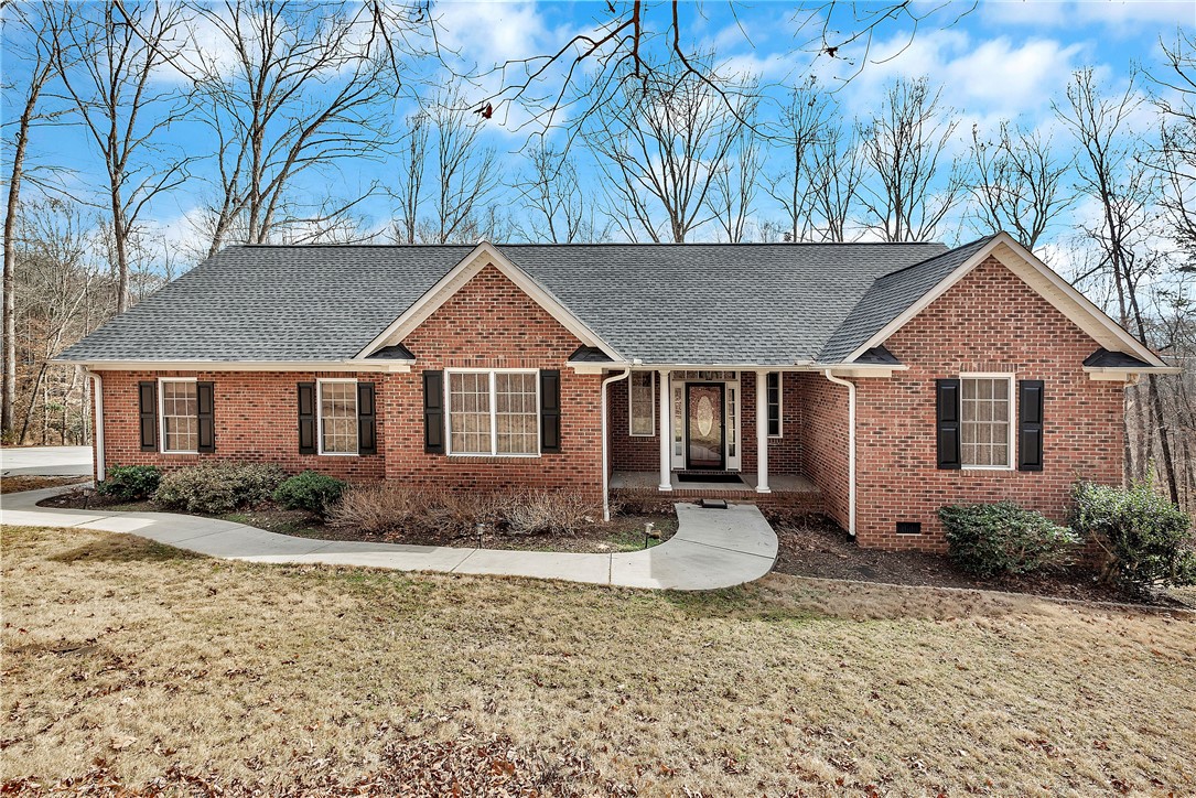 1432 Hunters Trail Anderson, SC 29625 - Photo 1 of 35 This classic brick residence welcomes you with an inviting entryway and mature landscaping.