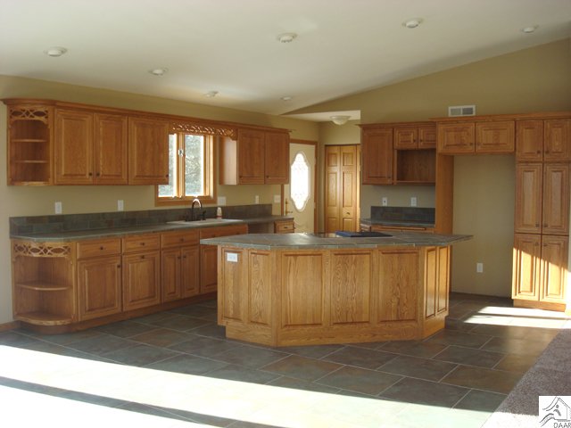 5665 Birchway Road Duluth, MN 55811 - Photo 2 of 15