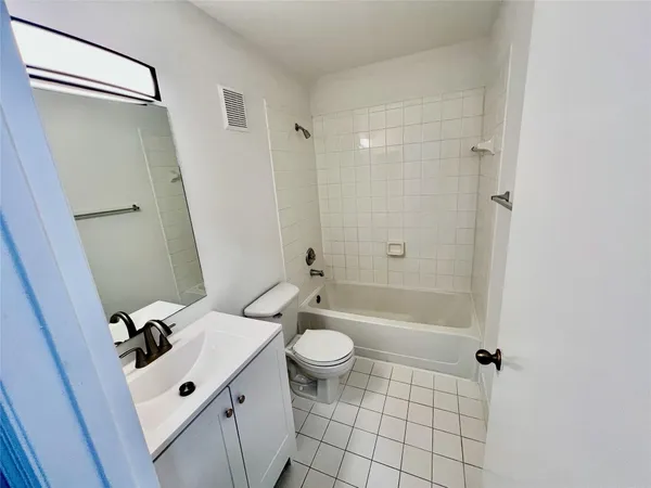 $384,900 | 14156 Southwest 179th Terrace, Miami, FL 33177