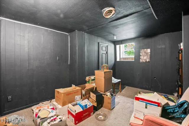 $330,000 | 330 Dilbeck Lane, Caryville, TN 37714