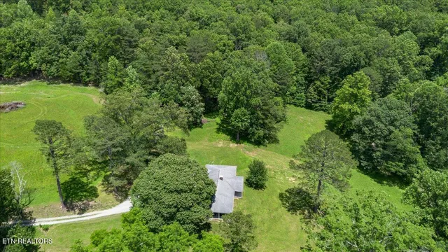 $330,000 | 330 Dilbeck Lane, Caryville, TN 37714