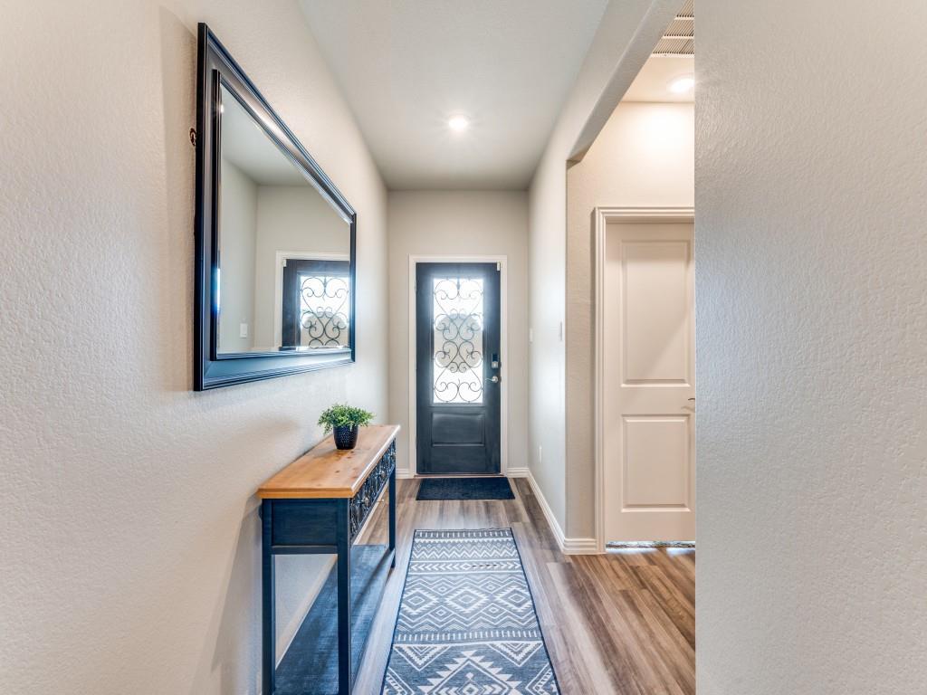 5616 Shannon Creek Road Fort Worth, TX 76126 - Photo 3 of 29