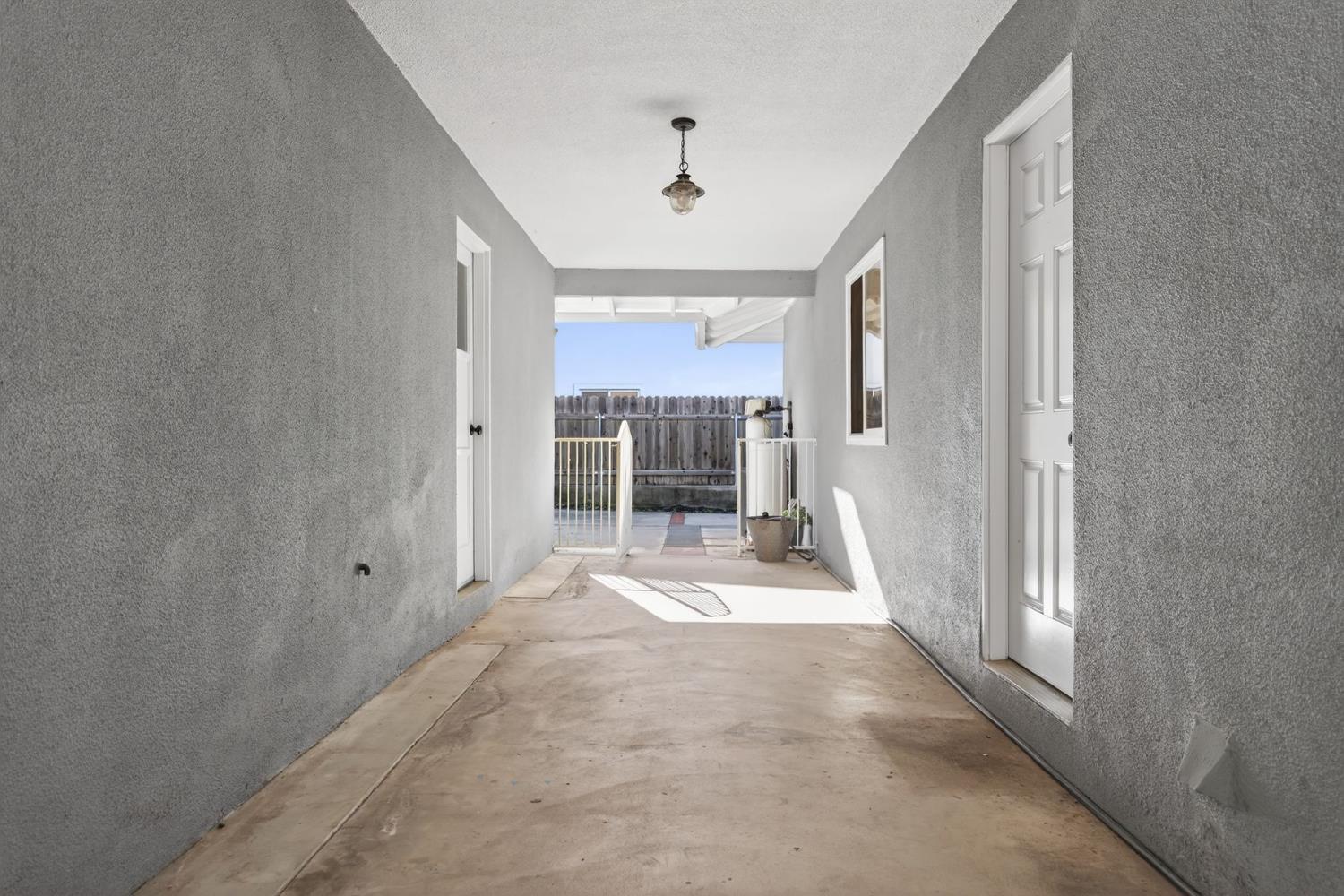 1918 Country Place Ojai, CA 93023 - Photo 32 of 36