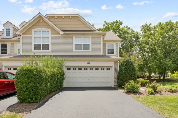 $2,895 | 460 Vaughn Circle, Aurora, IL 60502