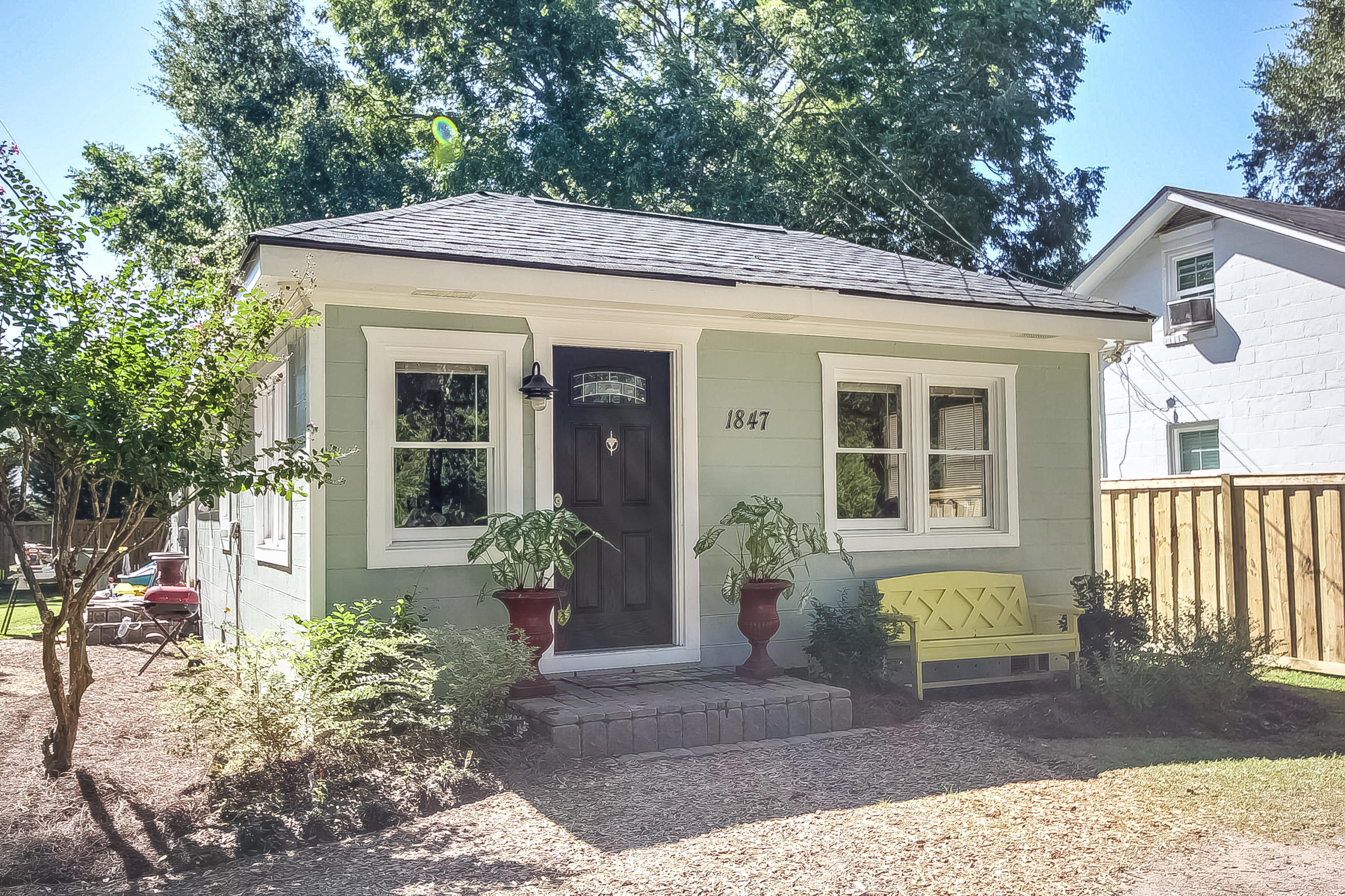 1847 Grimball Road Charleston, SC 29412 - Photo 1 of 14 1
