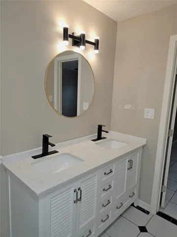 $1,950 | 1310 Goswell Lane, Channelview, TX 77530