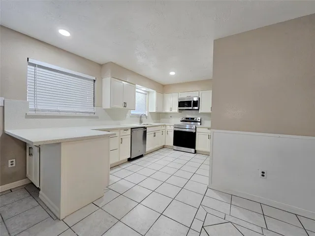 $1,950 | 1310 Goswell Lane, Channelview, TX 77530