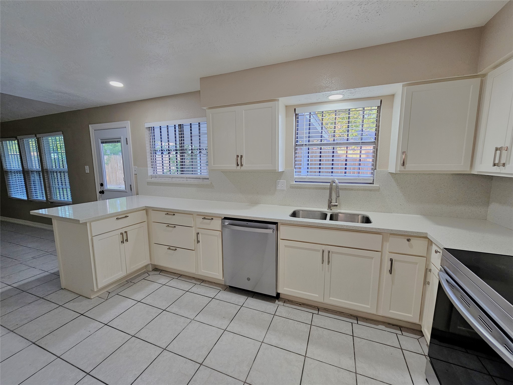 1310 Goswell Lane Channelview, TX 77530 - Photo 7 of 21