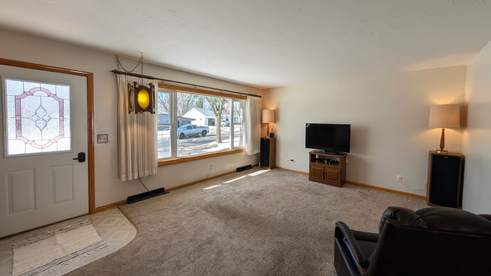 1430 North 4th Street Montevideo, MN 56265 - Photo 5 of 57