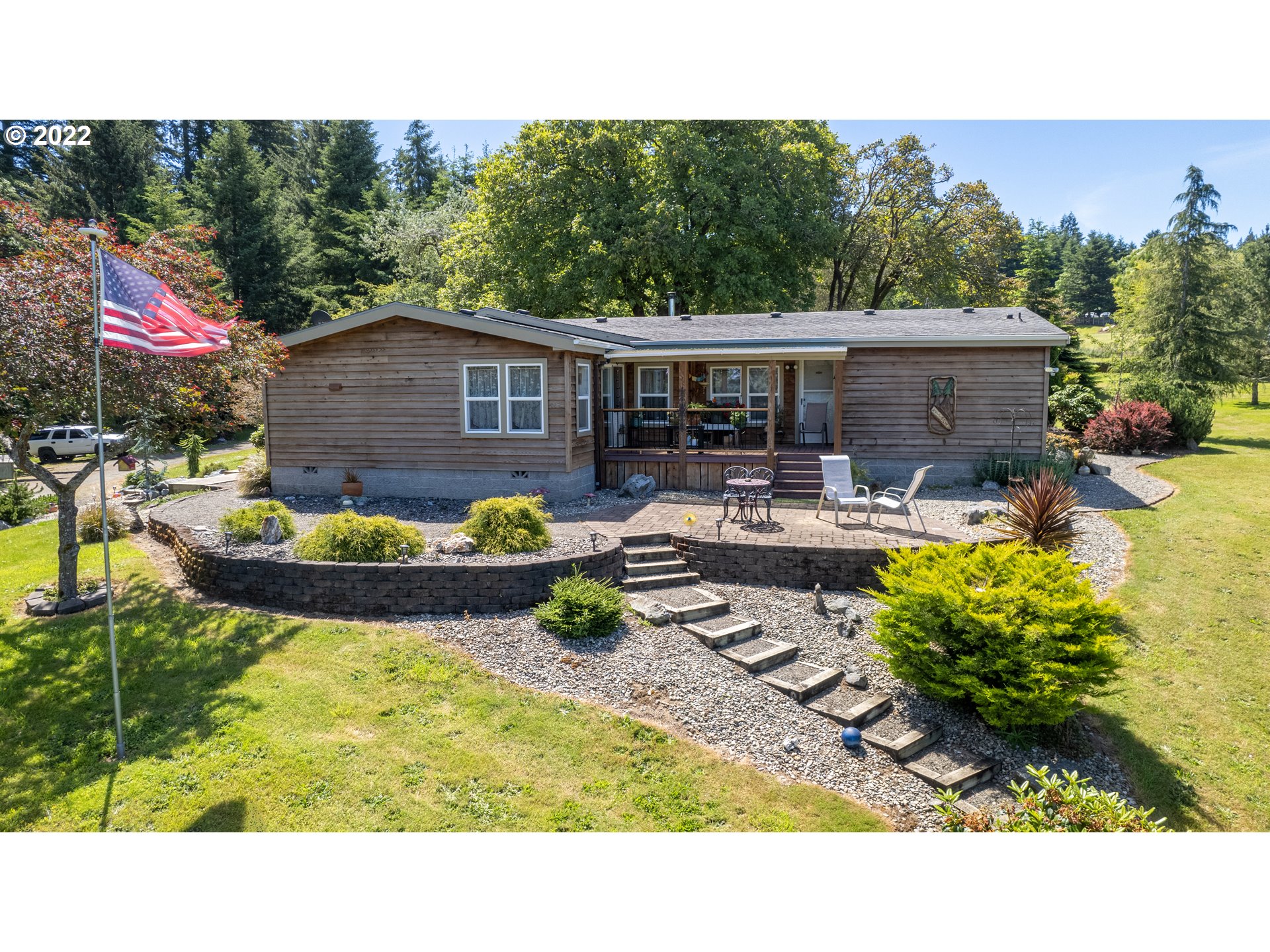 56683 Riverton Road Coquille, OR 97423 - Photo 3 of 32 Gallery Image 3