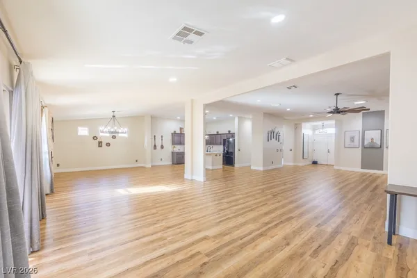 $3,800 | 8217 Cabin Springs Avenue, Las Vegas, NV 89131