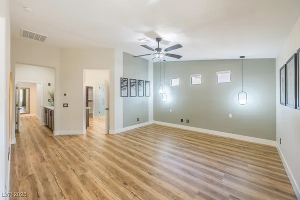 $3,800 | 8217 Cabin Springs Avenue, Las Vegas, NV 89131