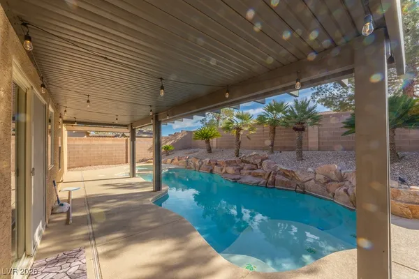 $3,800 | 8217 Cabin Springs Avenue, Las Vegas, NV 89131