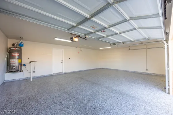 $3,800 | 8217 Cabin Springs Avenue, Las Vegas, NV 89131