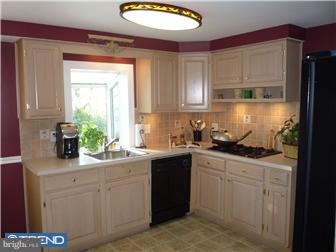 2408 Yellowstone Road Cinnaminson, NJ 08077 - Photo 3 of 12 Kitchen