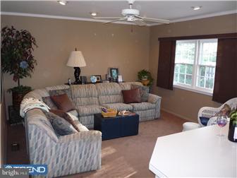 2408 Yellowstone Road Cinnaminson, NJ 08077 - Photo 6 of 12 Family Room