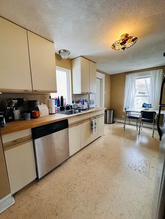 $2,750 | 55 West Central Street, Unit 2, Natick, MA 01760