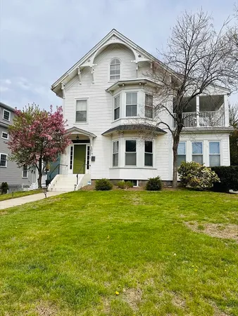 $2,750 | 55 West Central Street, Unit 2, Natick, MA 01760