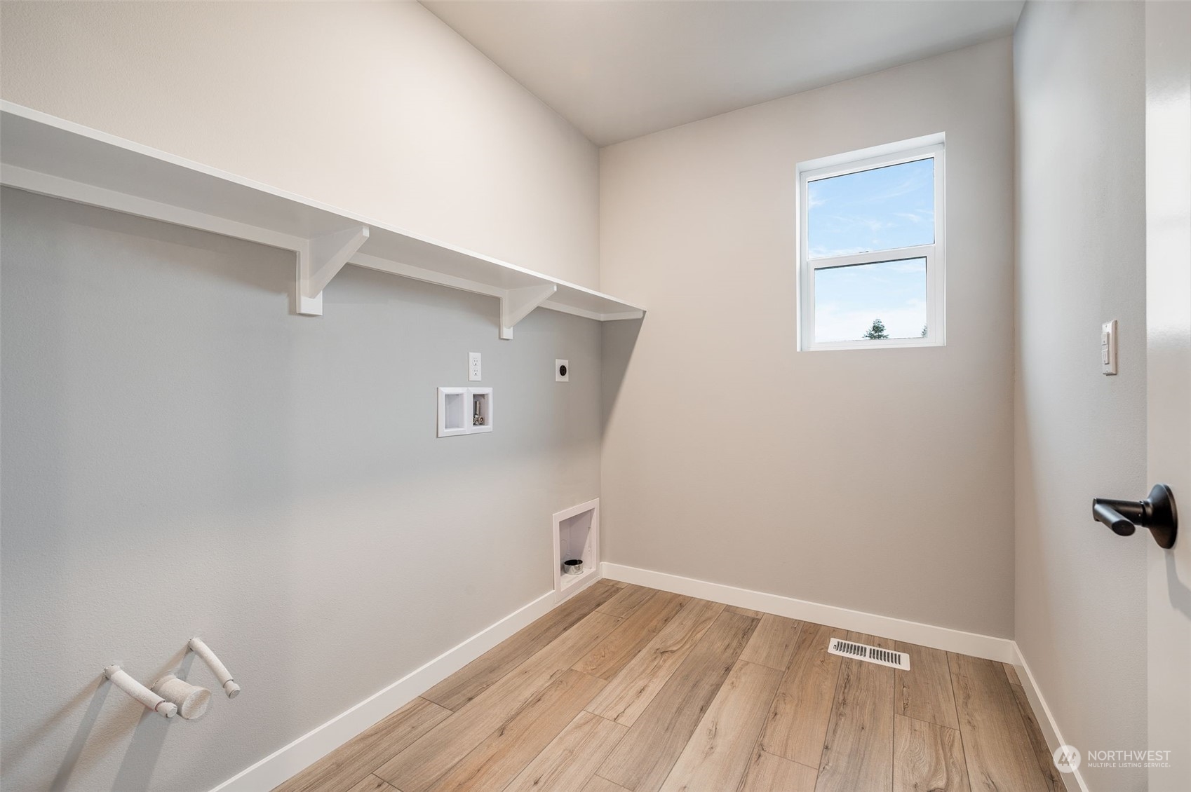 5536 Kinross Rd Port Orchard Southwest, Unit 118 Port Orchard, WA 98367 - Photo 14 of 26 Gallery Image 14