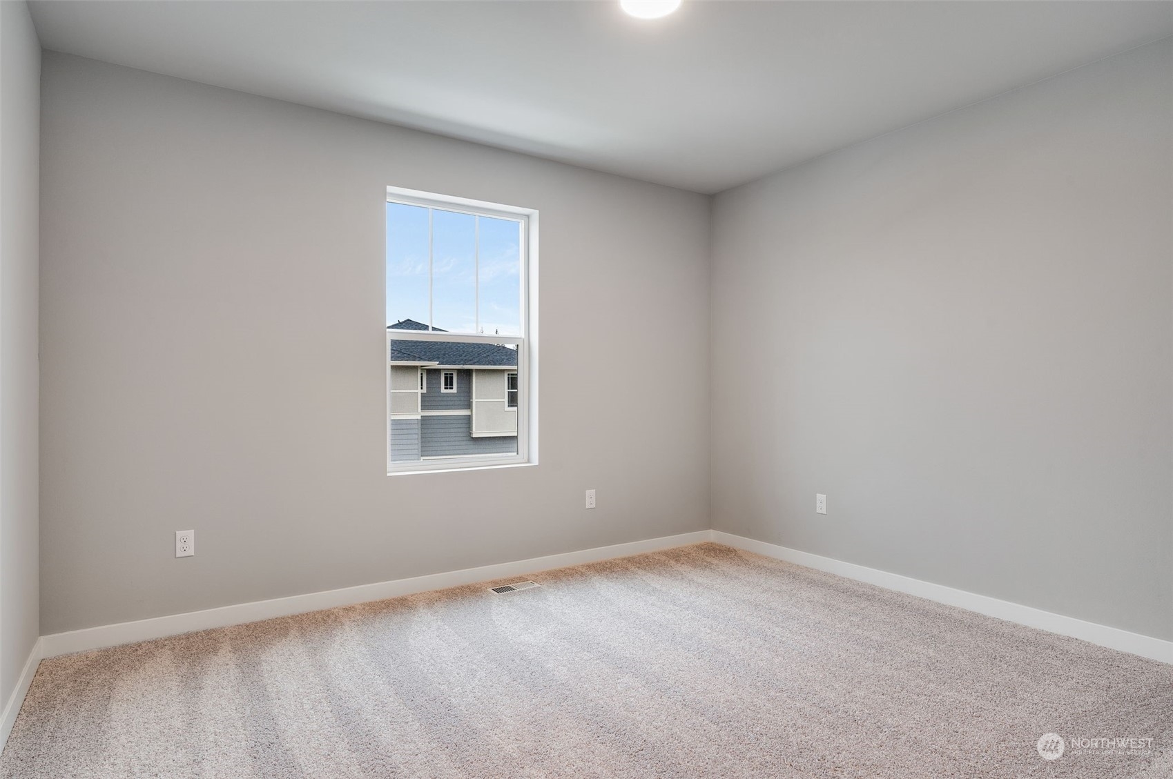 5536 Kinross Rd Port Orchard Southwest, Unit 118 Port Orchard, WA 98367 - Photo 15 of 26 Gallery Image 15