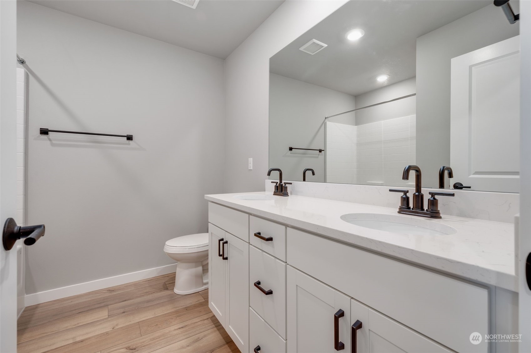 5536 Kinross Rd Port Orchard Southwest, Unit 118 Port Orchard, WA 98367 - Photo 17 of 26 Gallery Image 17