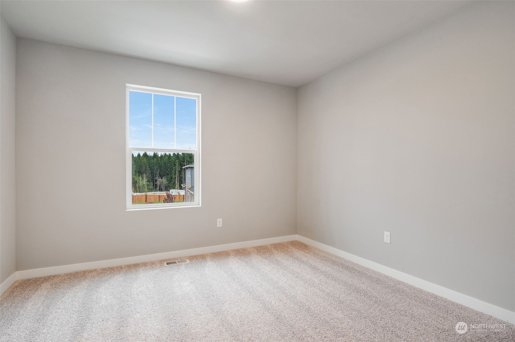 5536 Kinross Rd Port Orchard Southwest, Unit 118 Port Orchard, WA 98367 - Photo 18 of 26 Gallery Image 18
