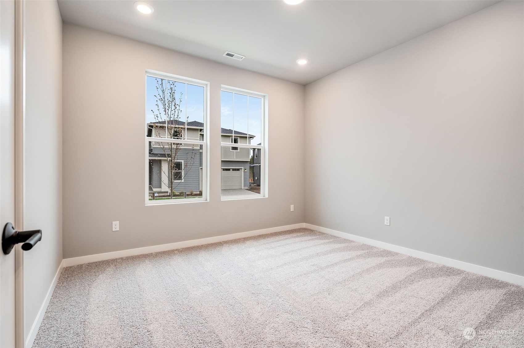 5536 Kinross Rd Port Orchard Southwest, Unit 118 Port Orchard, WA 98367 - Photo 10 of 26 Gallery Image 10