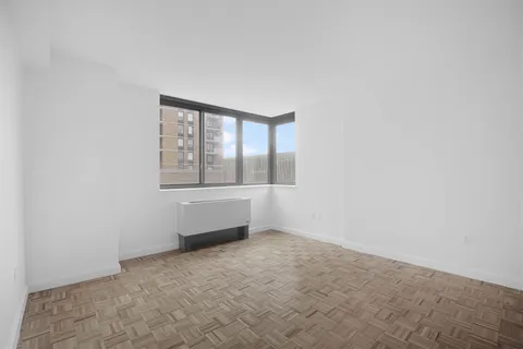 $6,695 | 360 West 43rd Street, Unit S5D | Hell's Kitchen