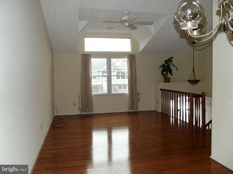 1433 Boulder Lane Hanover, MD 21076 - Photo 9 of 17 Living Room