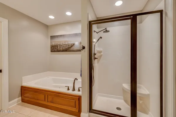 $379,999 | 205 Bridgewater Court, Gray, TN 37615