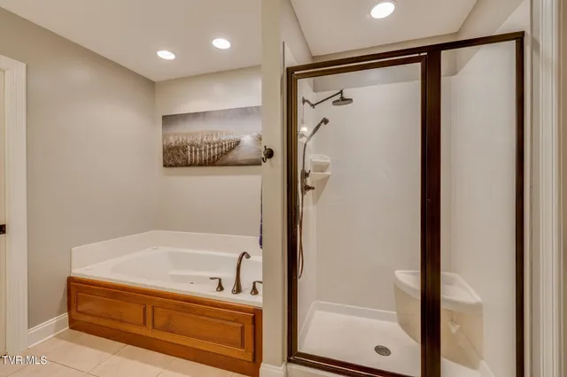 $394,999 | 205 Bridgewater Court, Gray, TN 37615