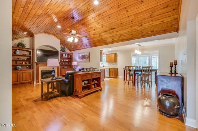 $394,999 | 205 Bridgewater Court, Gray, TN 37615