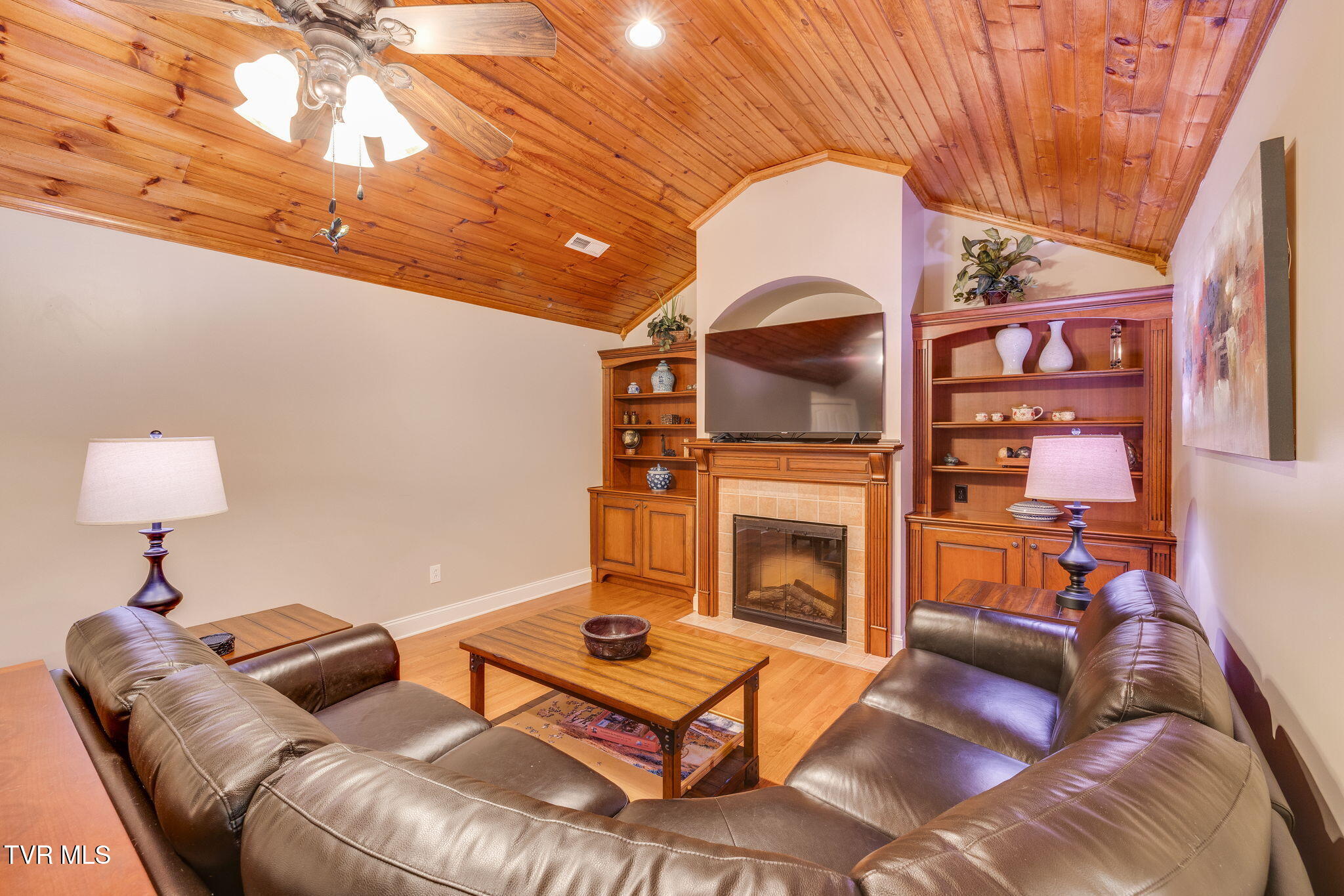 205 Bridgewater Court Gray, TN 37615 - Photo 6 of 36 006