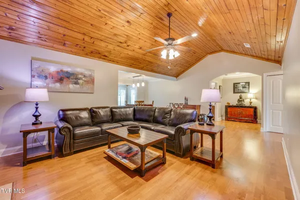 $379,999 | 205 Bridgewater Court, Gray, TN 37615