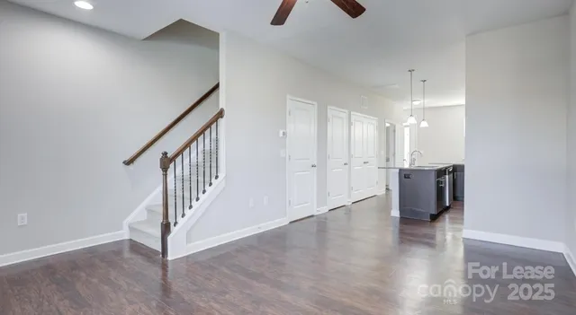 $2,125 | 10154 Enniscrone Road, Unit BROAD, Pineville, NC 28134