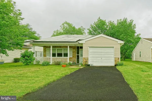 $270,000 | 96 Huntington Drive, Southampton, NJ 08088