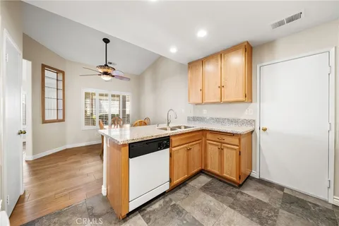 $454,000 | 40609 Corte Albara, Murrieta, CA 92562