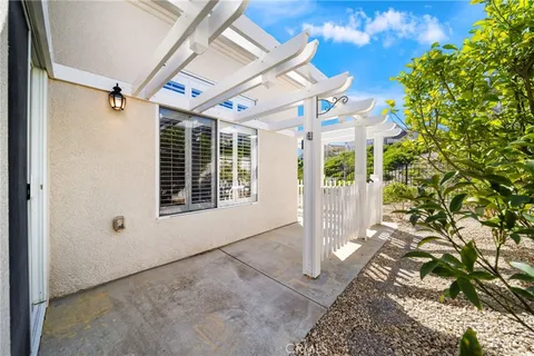$454,000 | 40609 Corte Albara, Murrieta, CA 92562