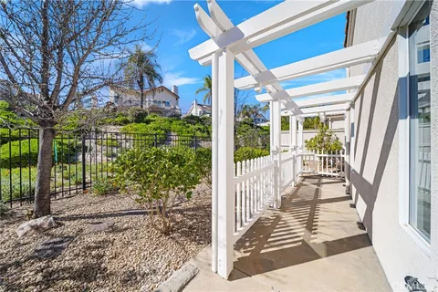 $454,000 | 40609 Corte Albara, Murrieta, CA 92562