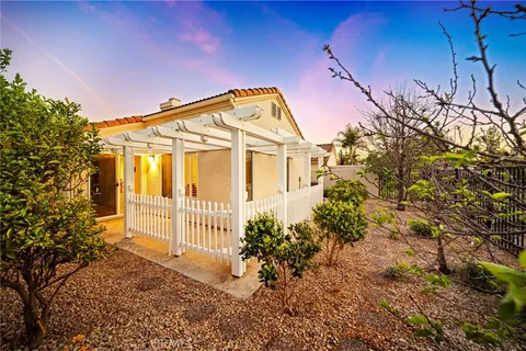 $454,000 | 40609 Corte Albara, Murrieta, CA 92562