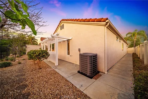 $454,000 | 40609 Corte Albara, Murrieta, CA 92562