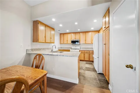 $454,000 | 40609 Corte Albara, Murrieta, CA 92562