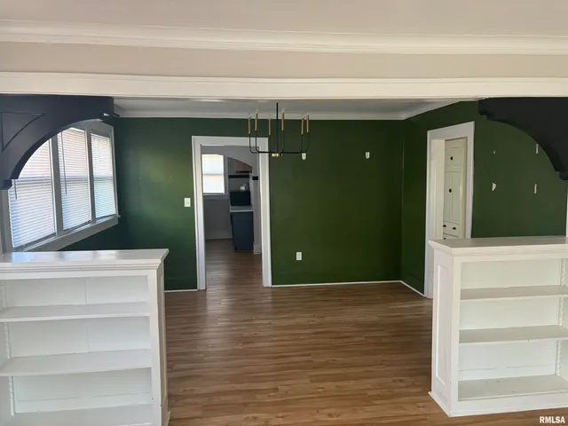 $1,800 | 2623 West Rohmann Avenue, West Peoria, IL 61604