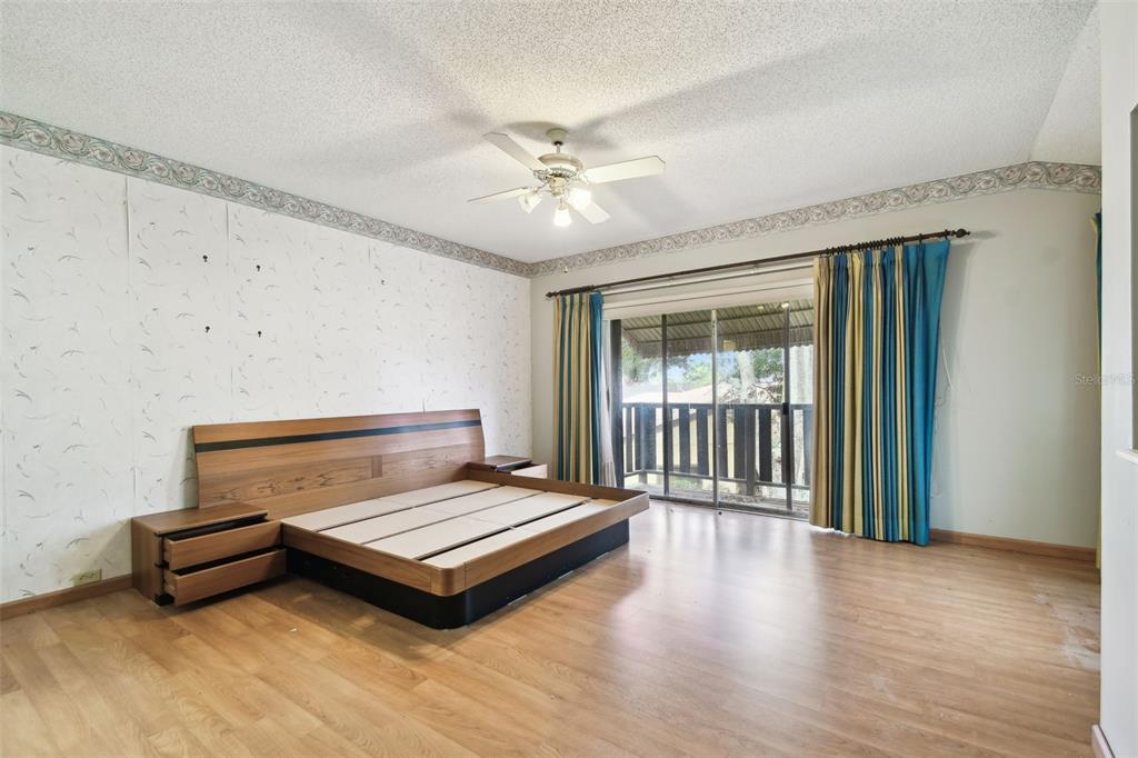 2101 Sunset Point Road, Unit 201 Clearwater, FL 33765 - Photo 38 of 72 Gallery Image 38