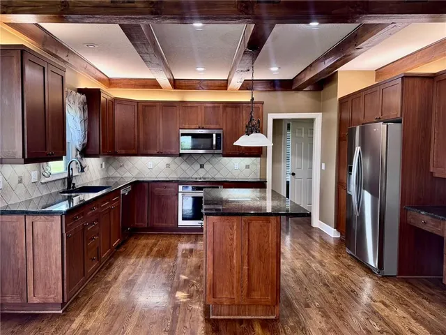 $1,695,000 | 22750 South Moonlight Road, Spring Hill, KS 66083