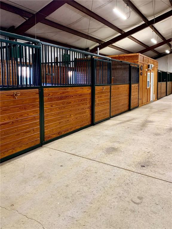 22750 South Moonlight Road Gardner, KS 66030 - Photo 32 of 51