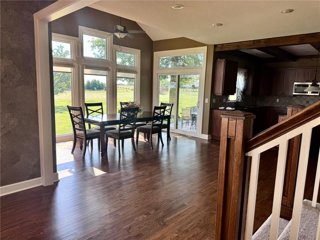 22750 South Moonlight Road Gardner, KS 66030 - Photo 9 of 51